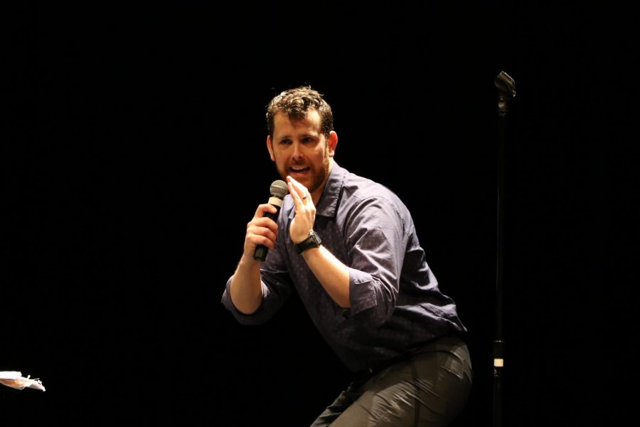 Mike Maxwell, a stand up comedian brought to Parker by junior Sammy Kagan, performs a comedy set to the Upper School.