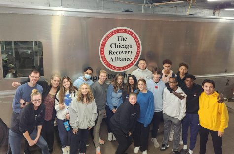 The Students For Sensible Drug Policy Civic Lab group poses at The Chicago Recovery Alliance.